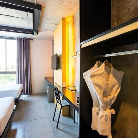 B2 South Pattaya Premier Hotel Екстериор снимка