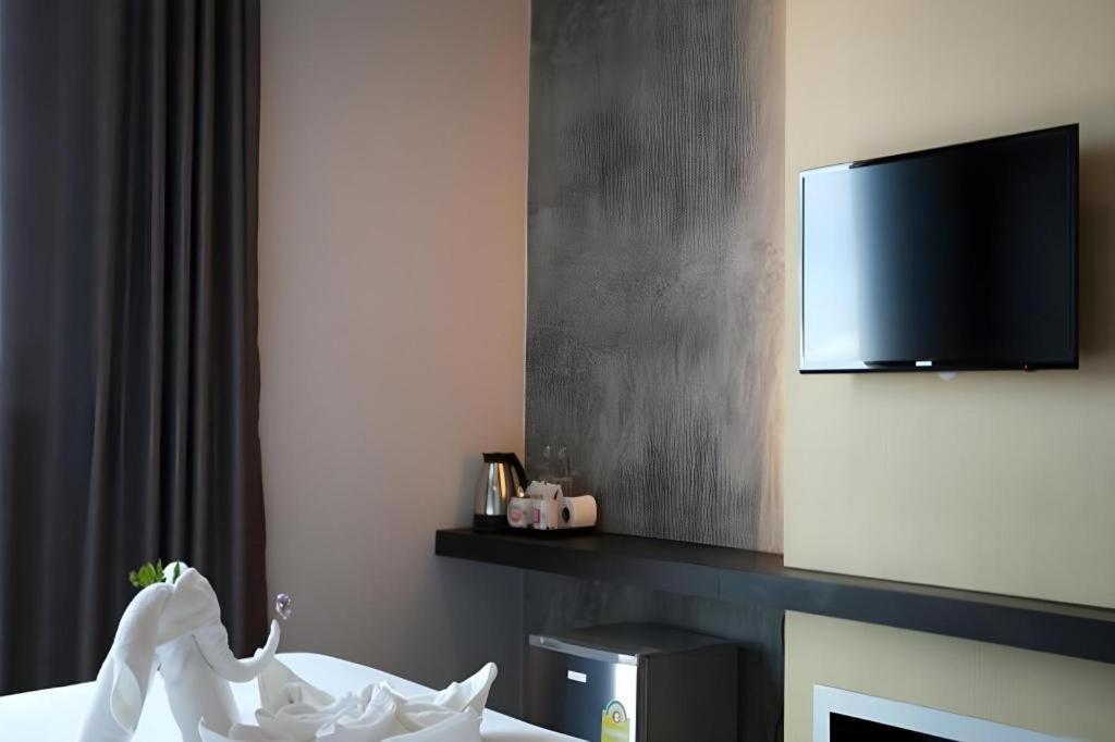 B2 South Pattaya Premier Hotel Екстериор снимка