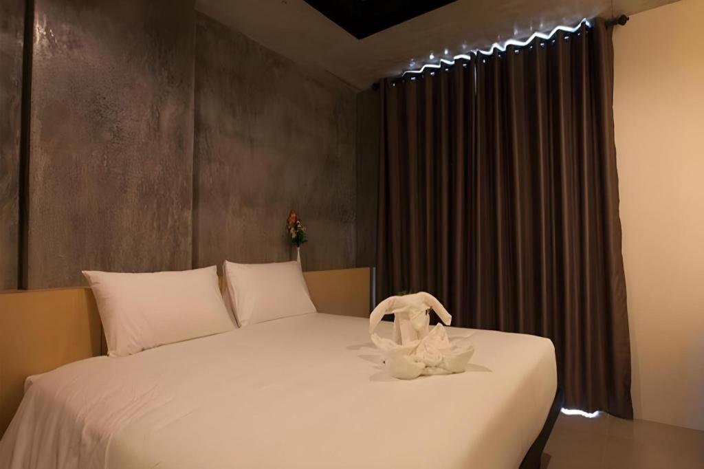 B2 South Pattaya Premier Hotel Екстериор снимка