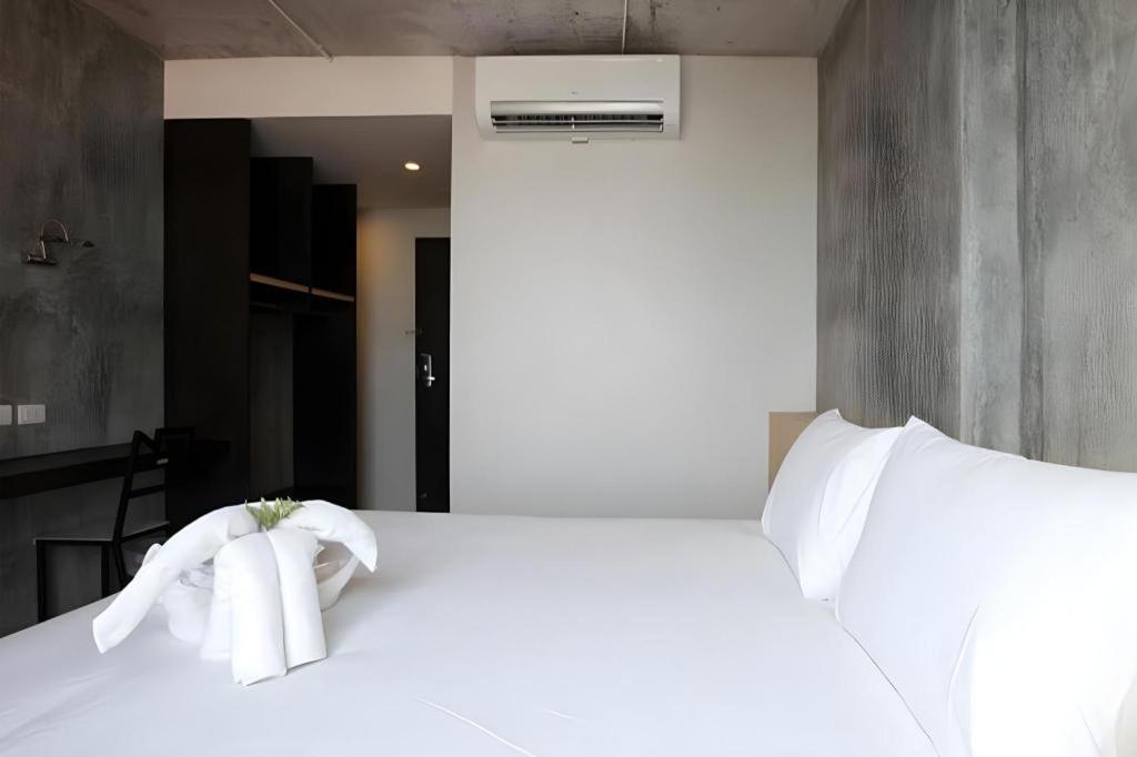 B2 South Pattaya Premier Hotel Екстериор снимка