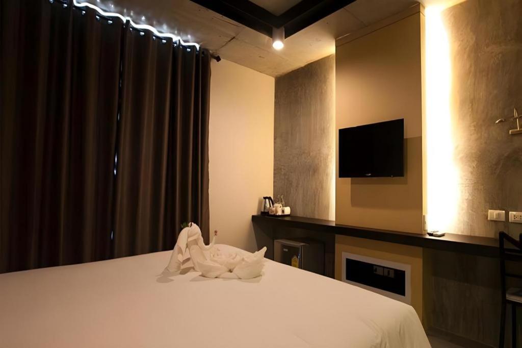 B2 South Pattaya Premier Hotel Екстериор снимка