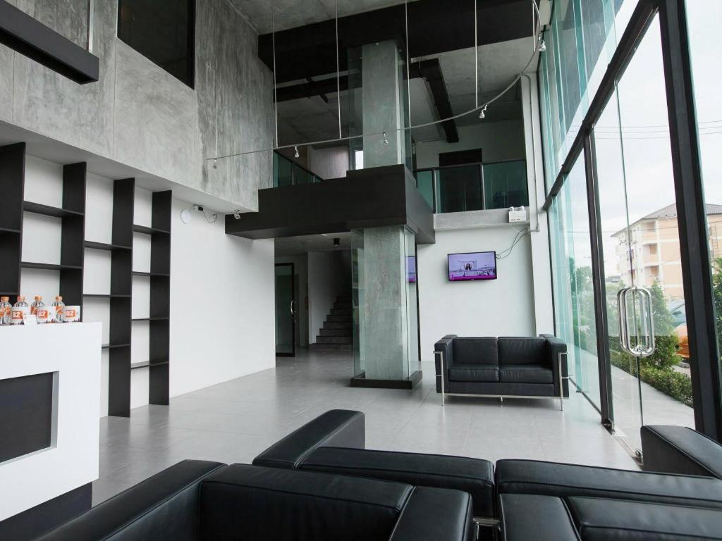 B2 South Pattaya Premier Hotel Екстериор снимка