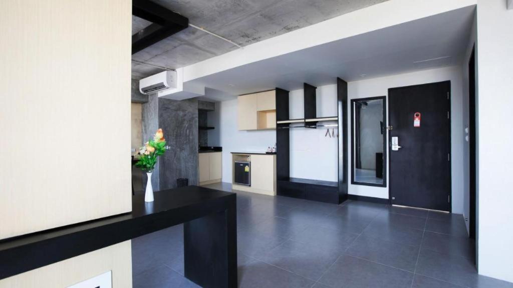 B2 South Pattaya Premier Hotel Екстериор снимка