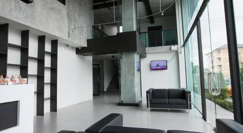 B2 South Pattaya Premier Hotel Екстериор снимка