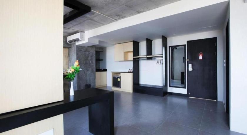 B2 South Pattaya Premier Hotel Екстериор снимка