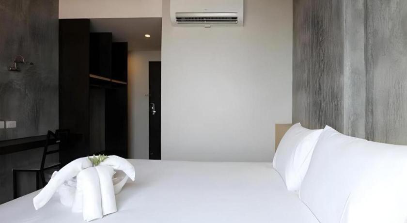 B2 South Pattaya Premier Hotel Екстериор снимка