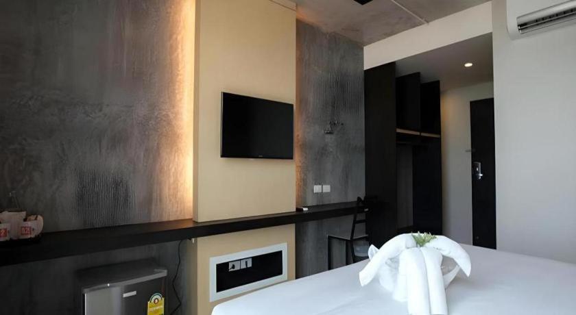 B2 South Pattaya Premier Hotel Екстериор снимка