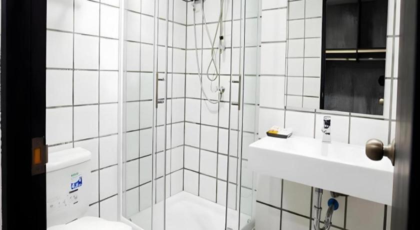 B2 South Pattaya Premier Hotel Екстериор снимка