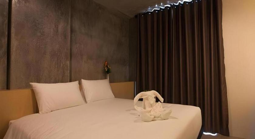 B2 South Pattaya Premier Hotel Екстериор снимка