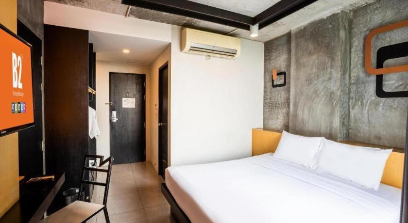 B2 South Pattaya Premier Hotel Екстериор снимка